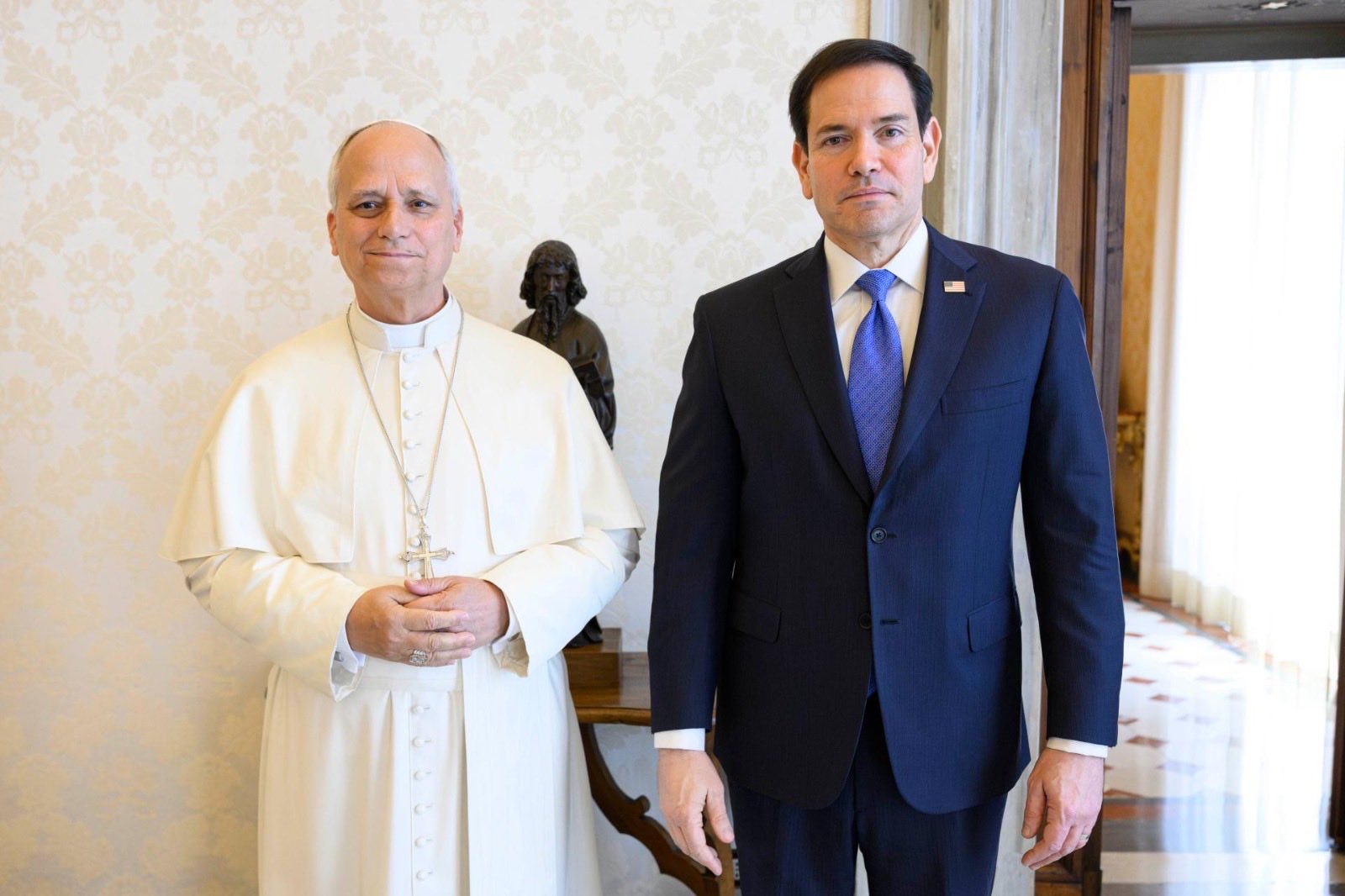 Papa León XIV y Marco Rubio sostienen reunión en medio de tensiones con Trump