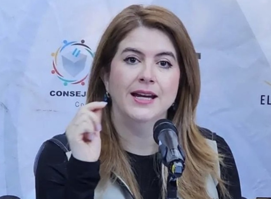 Cossette López: “No me van a decir qué hacer”, en medio de denuncias de persecución