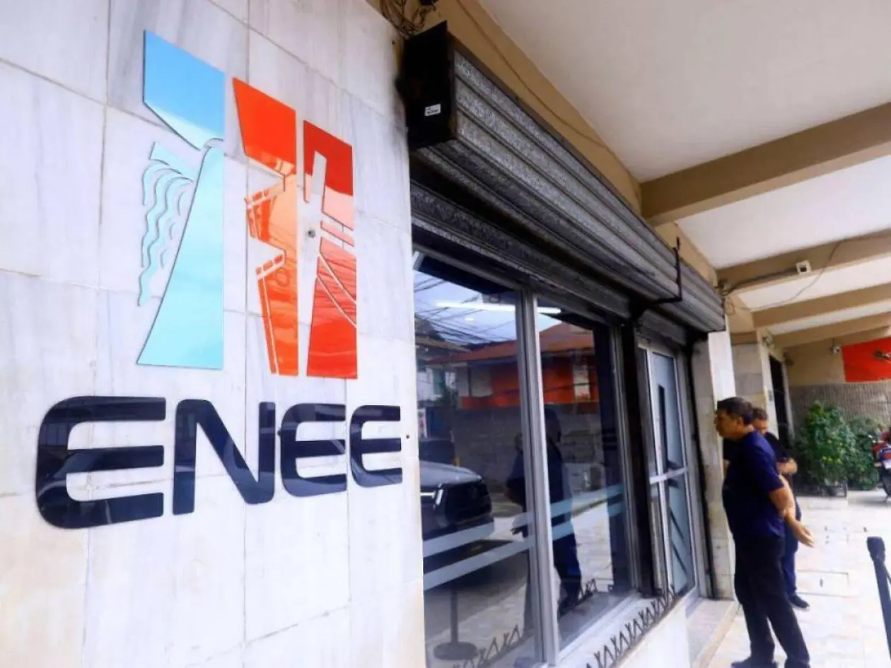 ENEE acumula L.7 mil millones en pérdidas pese a renegociación de contratos energéticos