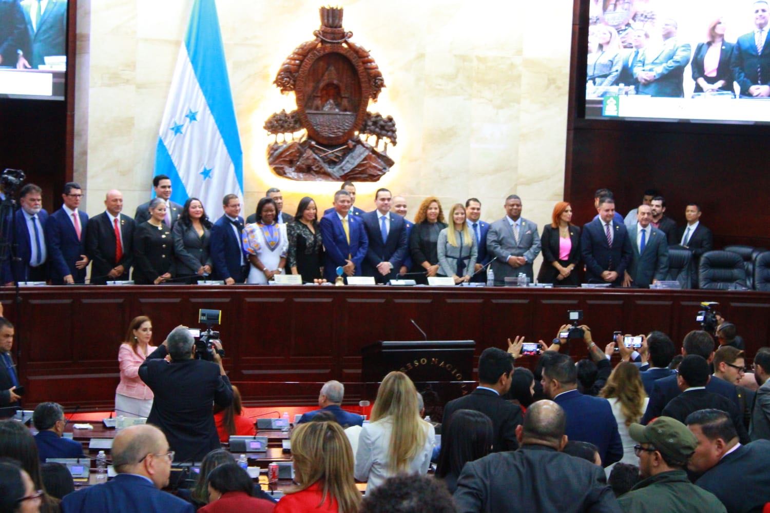 Congreso Nacional aprueba más de 100 decretos en primeros 100 días, destaca Tomás Zambrano