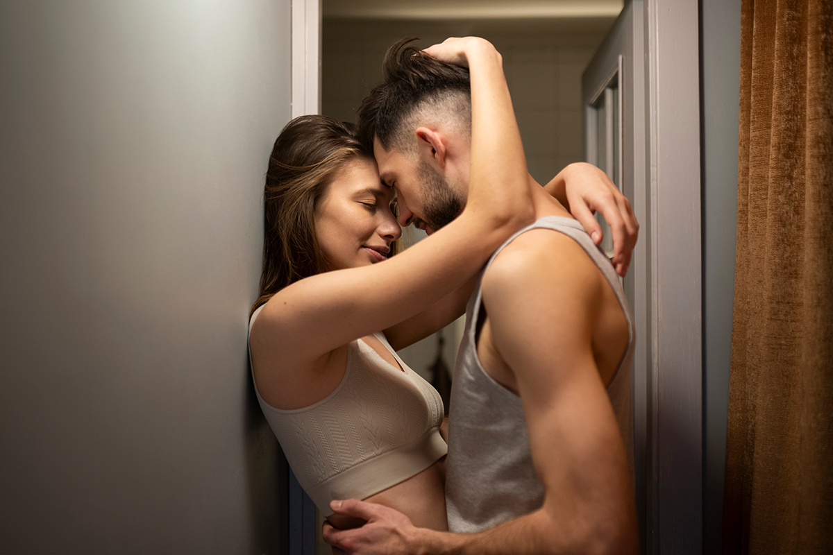 Estudio cuestiona la “recesión sexual” y revela cómo la Generación Z redefine la intimidad