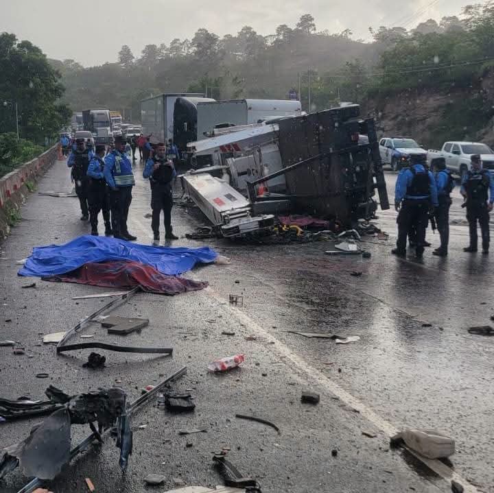 Policía Nacional confirma siete agentes fallecidos en accidente vial en El Rodeo, Comayagua