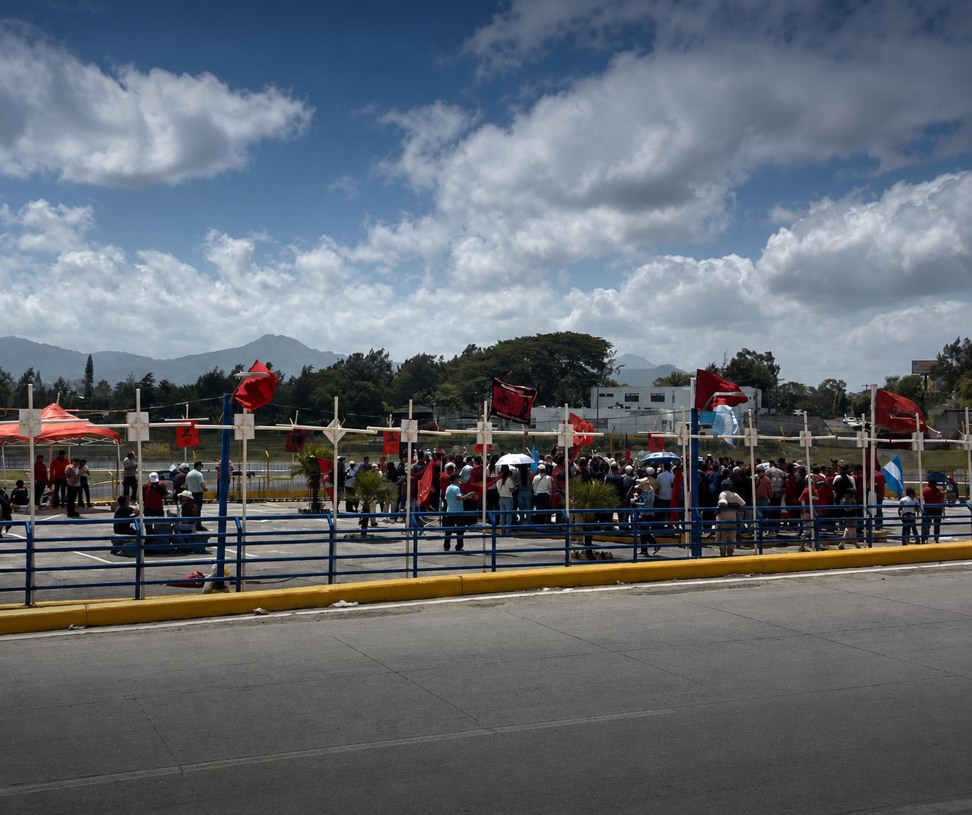 Baja asistencia marca convocatoria de Partido Libre durante conmemoración del 28 de junio