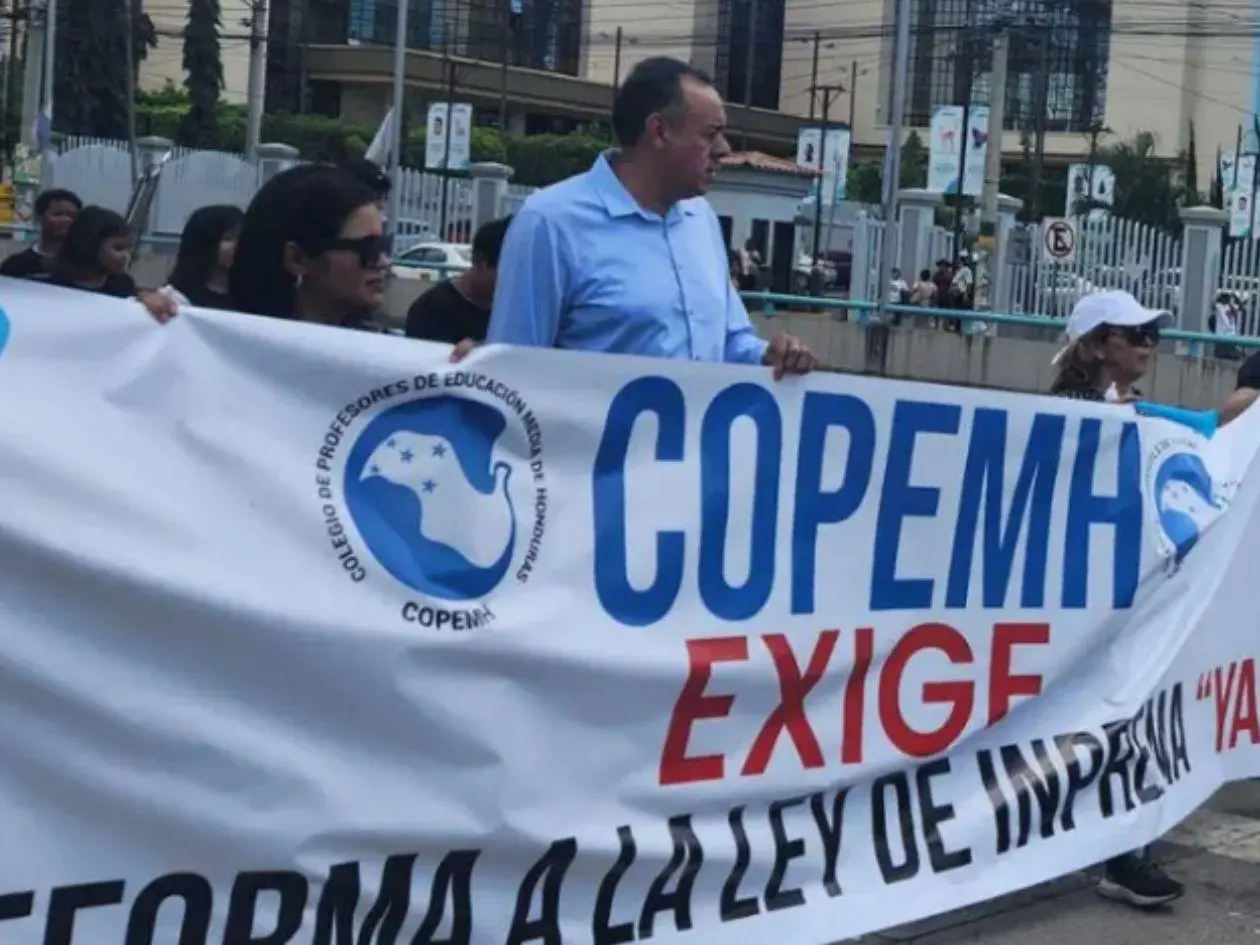 Partido Liberal asegura que aumento salarial a docentes fue condición para aprobar el presupuesto