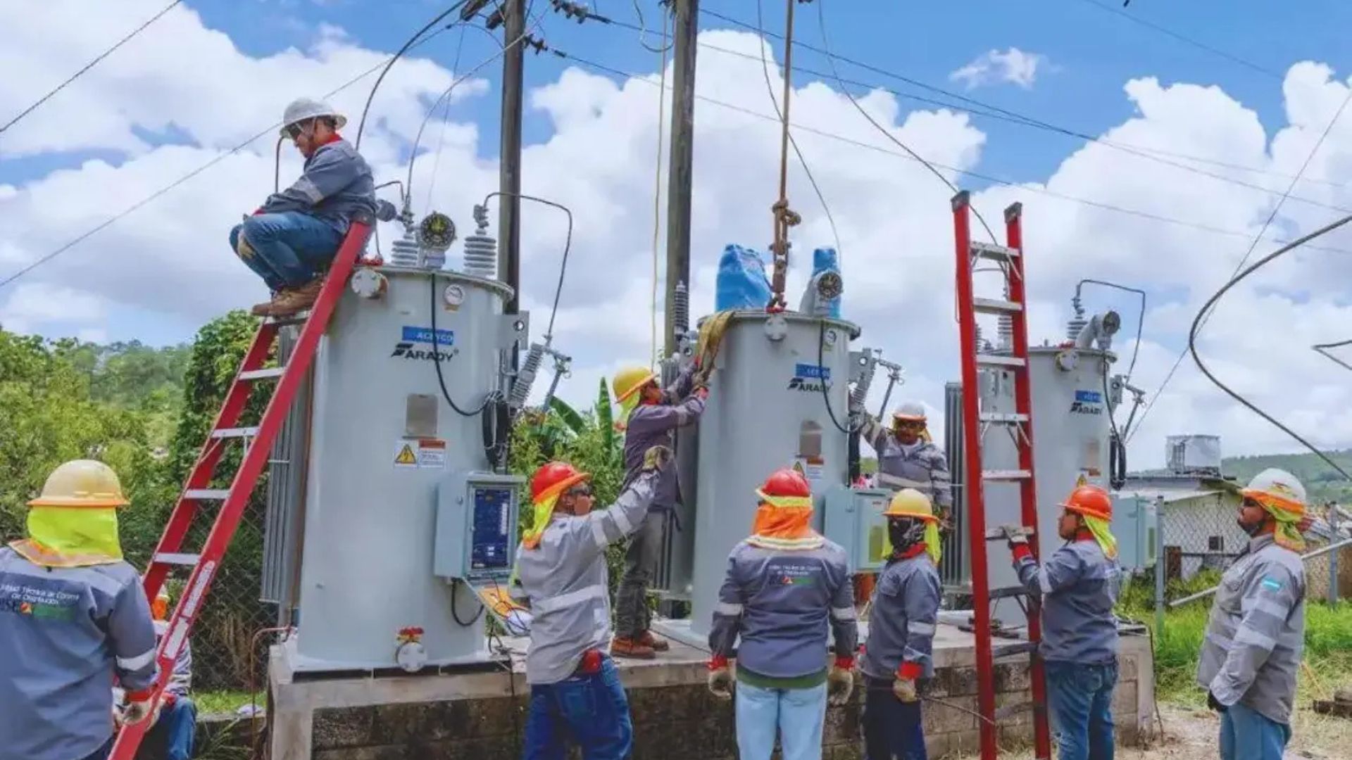 Industriales respaldan reforma energética para mejorar el servicio y atraer inversión