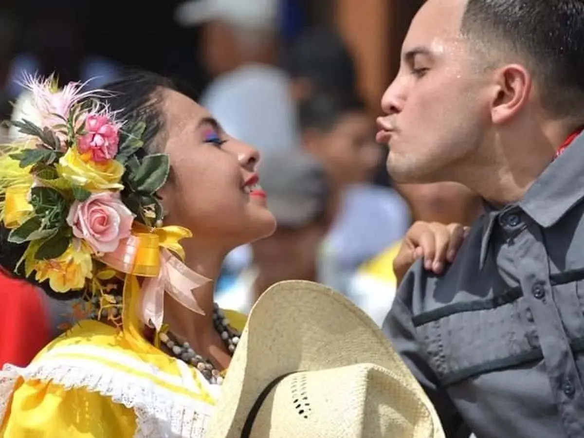 Muere Alejandra Reyes, bailarina del Ballet Folklórico Oro Lenca, tras accidente en motocicleta