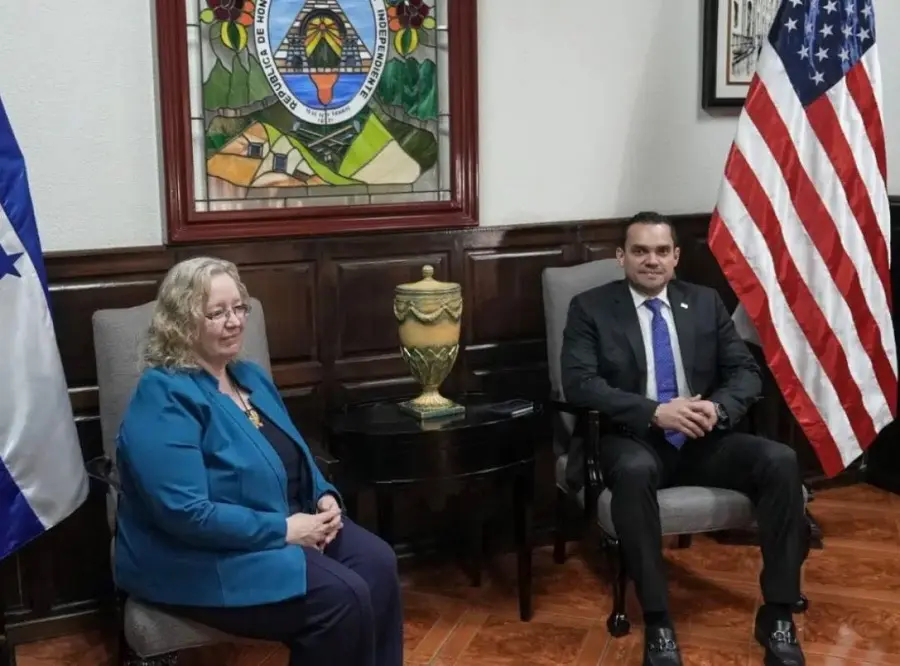 Tomás Zambrano felicita a Estados Unidos por su 250 aniversario de independencia