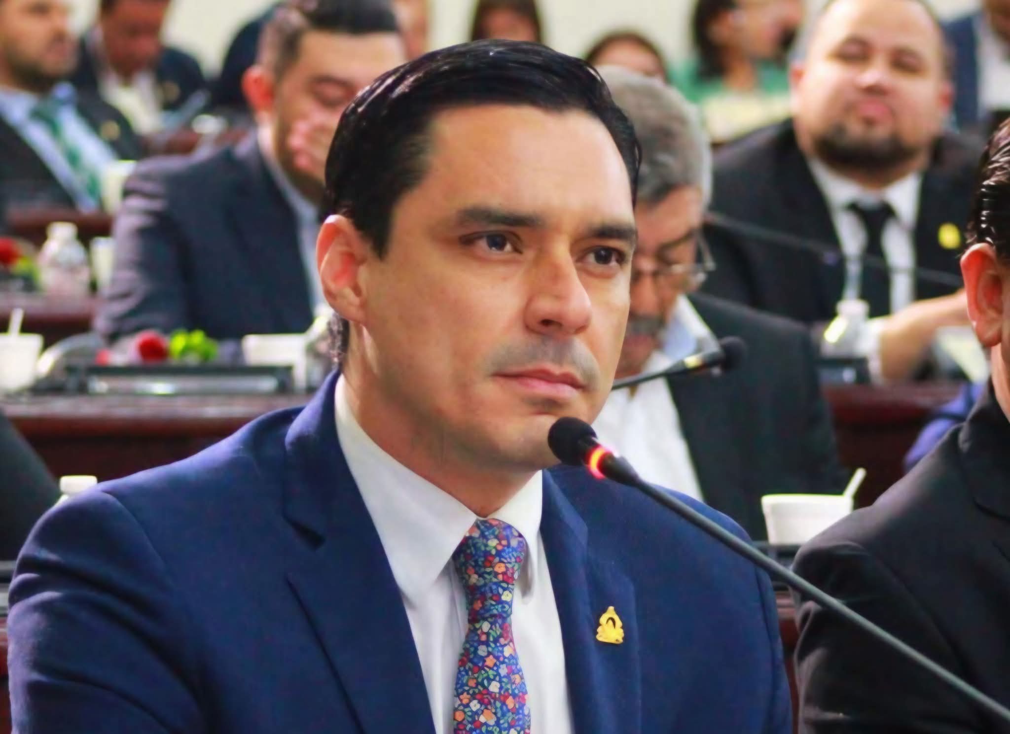 Bertrand sobre caso Roosevelt Hernández: “Le dijimos que no cruzara la línea”