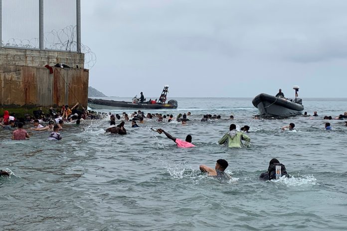 Ceuta de luto: 15 migrantes pierden la vida al intentar cruzar a nado hacia España
