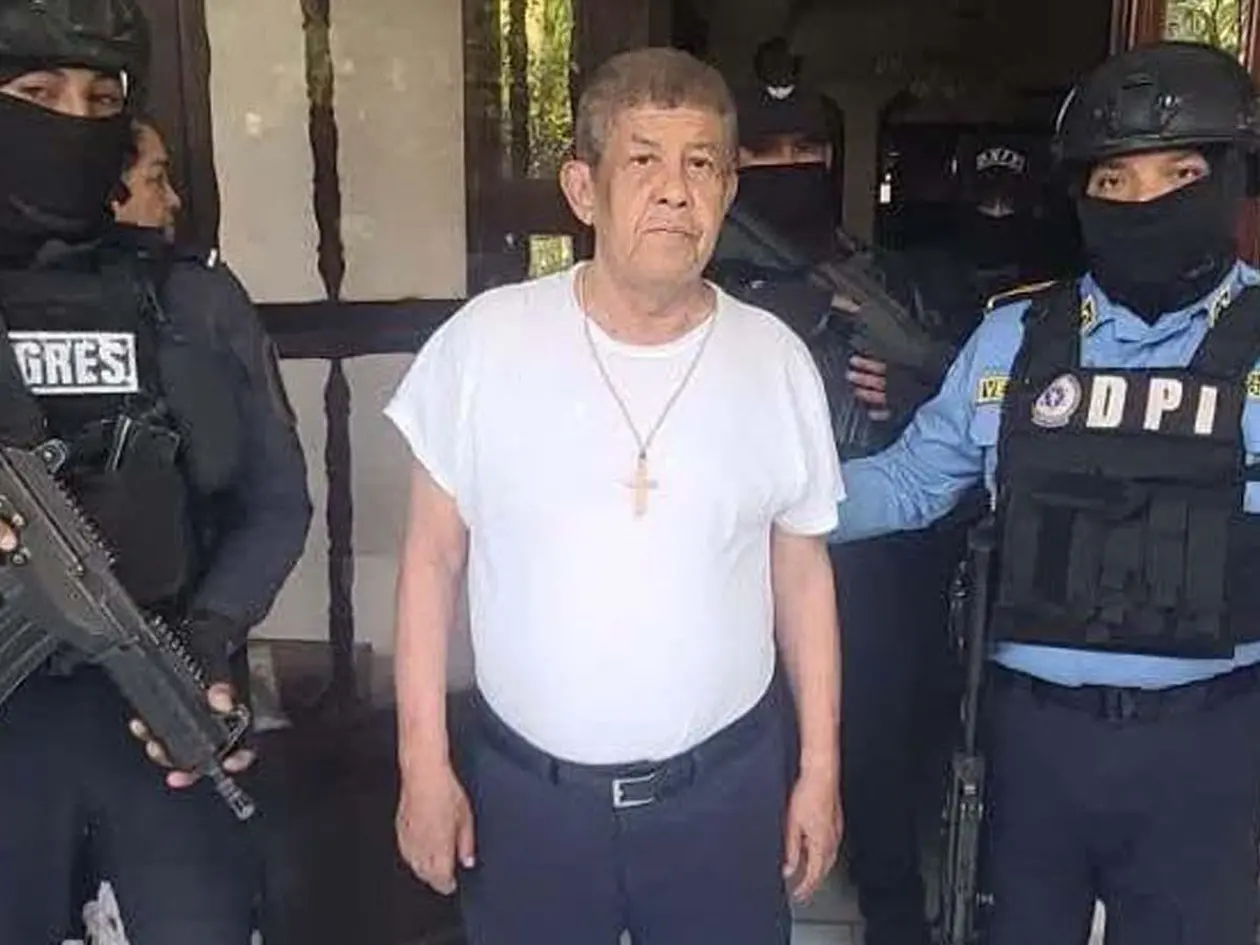 ¿Por qué un juez otorgó arresto domiciliario al exalcalde Adán Fúnez?