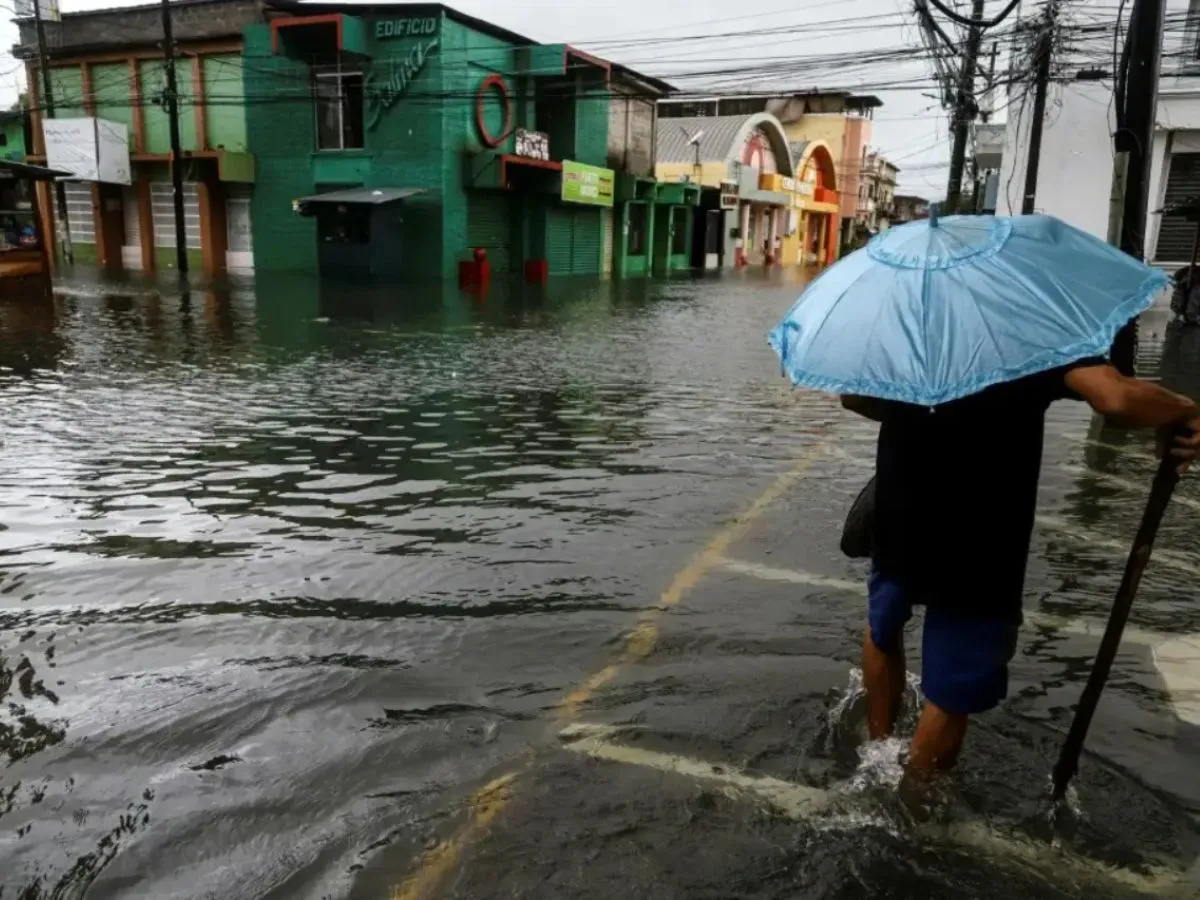 Onda tropical provocará lluvias y actividad eléctrica en Honduras mientras persiste calor extremo