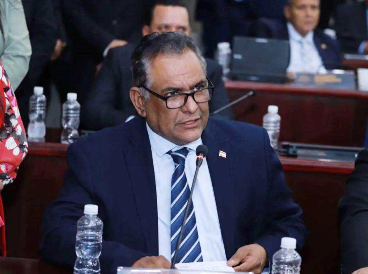 Diputado Mario Segura dice que su sueldo de L110 mil “no alcanza” para sus gastos