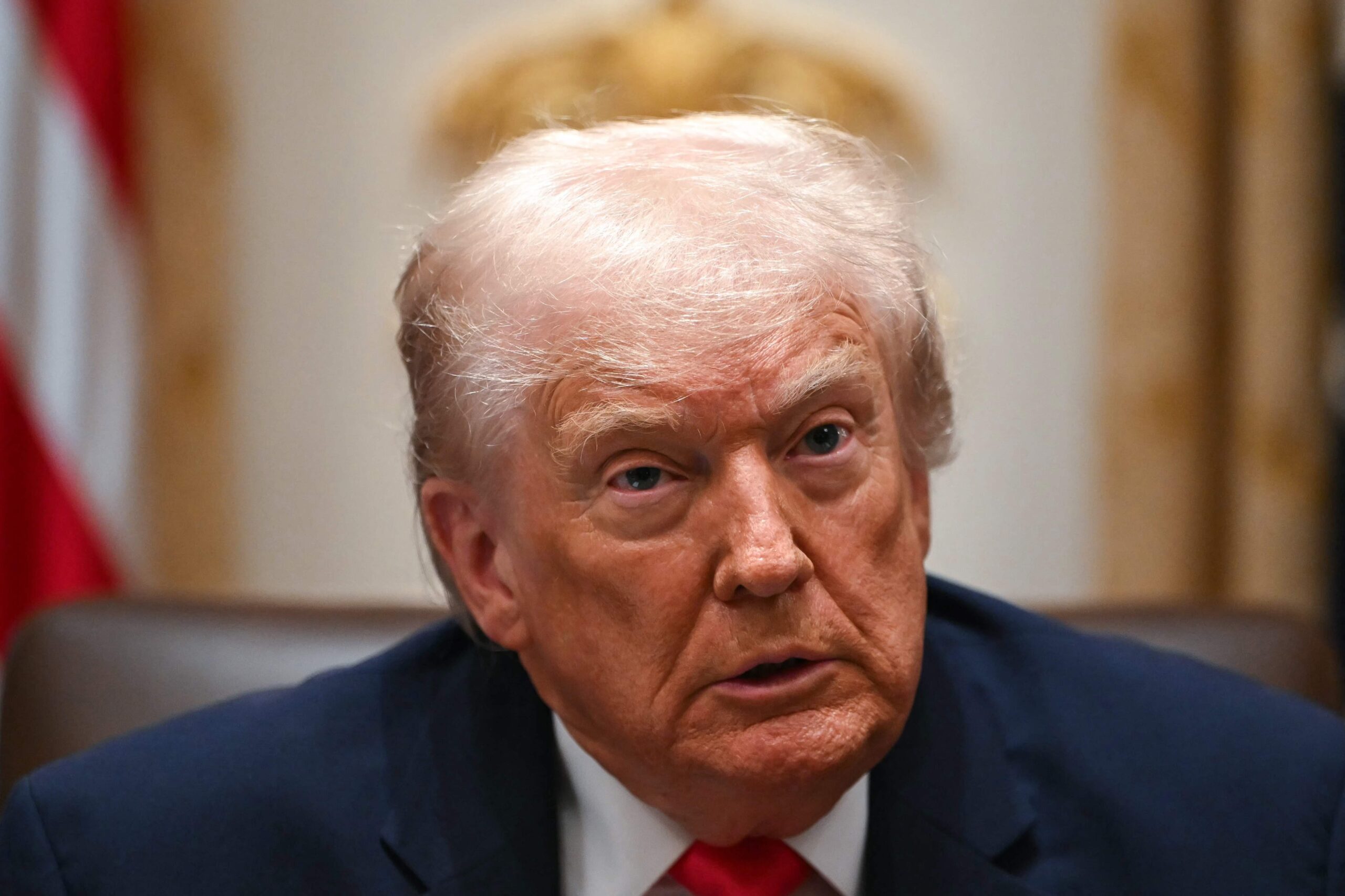 ¡Golpe económico contra Irán! Trump ordena cerrar sus vías de financiamiento