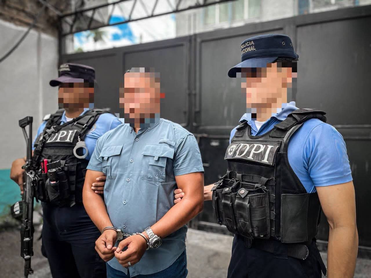Prometía permisos para armas por L10 mil: capturan a supuesto falso policía