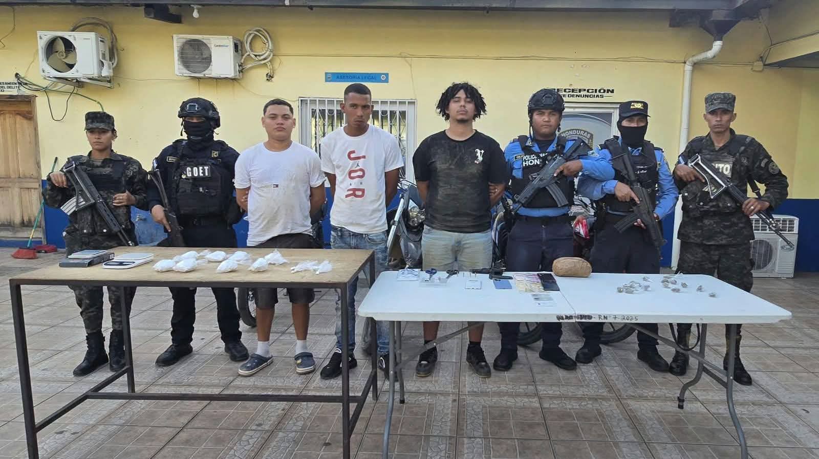 Capturan a tres presuntos miembros de “El Frendy” durante operativo en El Paraíso