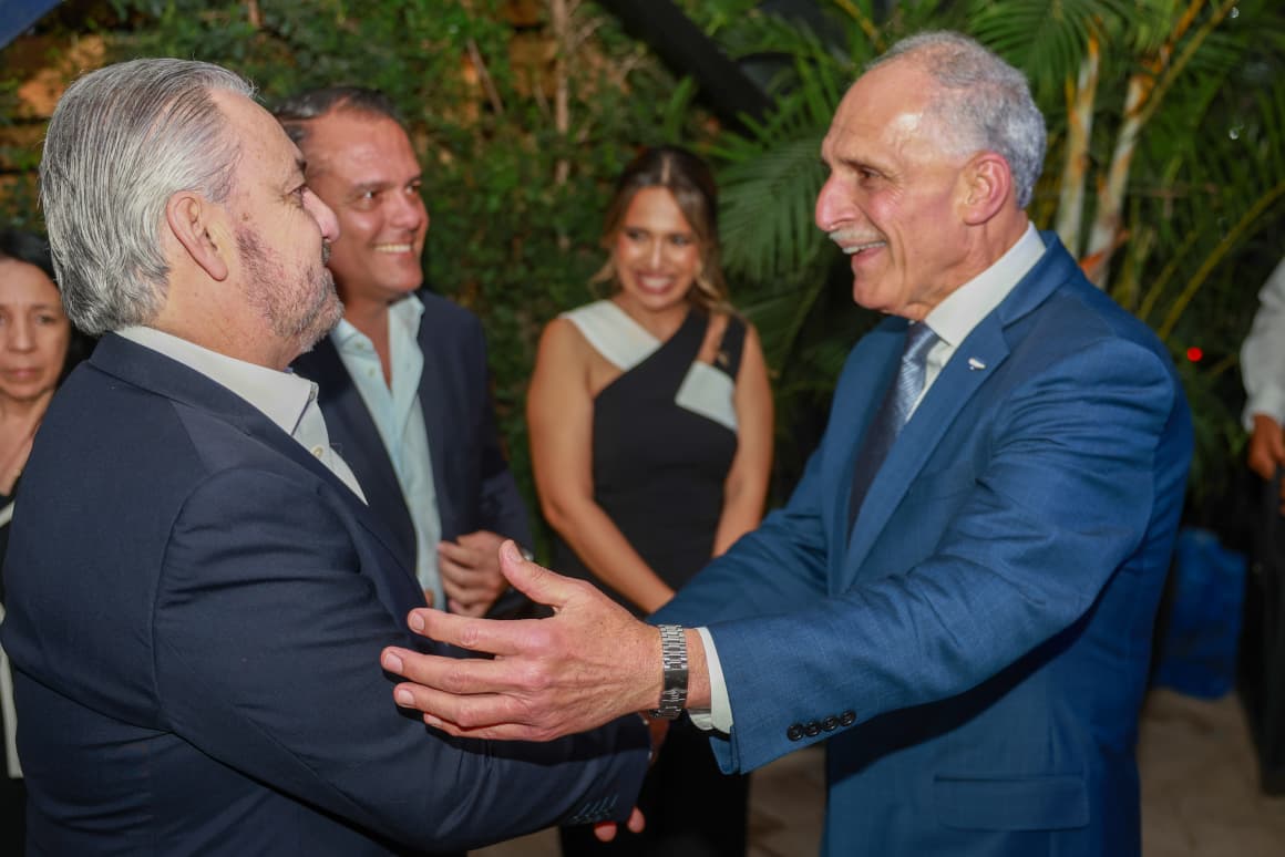 Presidente Asfura participa como invitado de honor en el 30 aniversario de Tigo Honduras