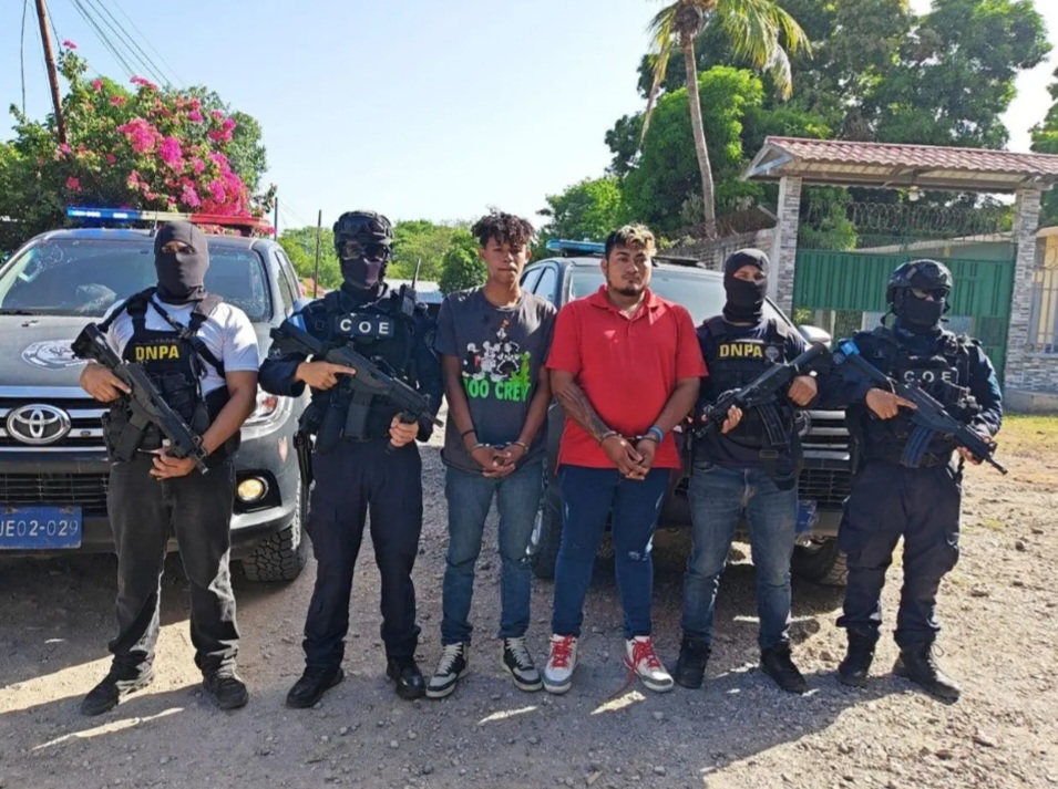 Tras allanamiento, capturan a dos señalados por tráfico de drogas en Choluteca