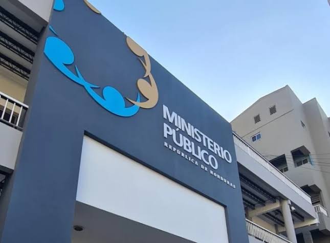 Abogados exigen al Ministerio Público definir el futuro del concurso para fiscales