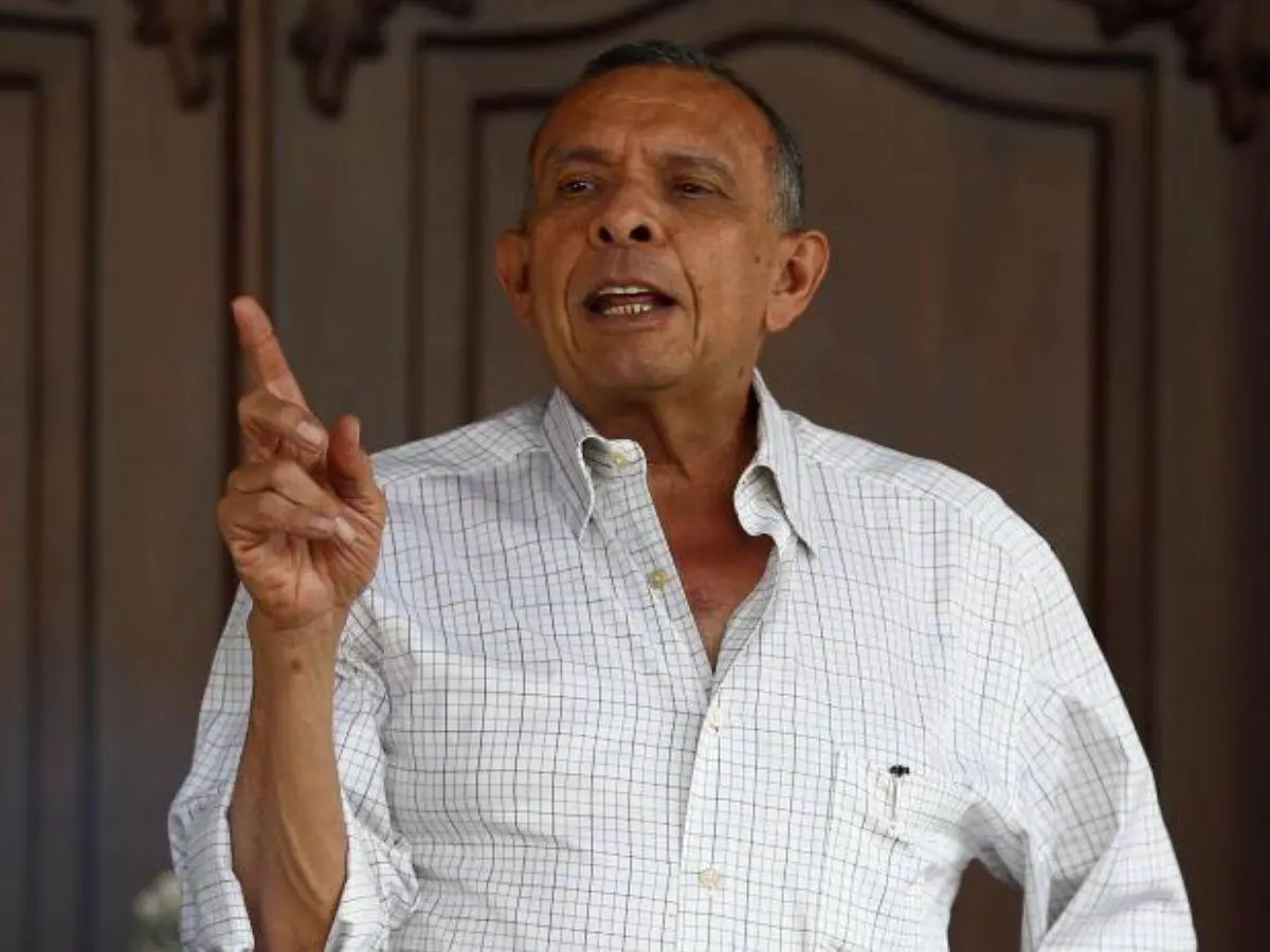 Expresidente Porfirio Lobo pide nombrar ministro de Salud y rechaza una segunda vuelta electoral