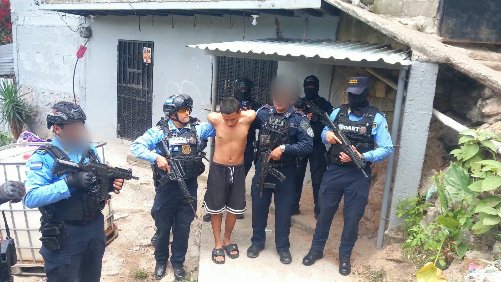 Capturan a alias “El Pinky”, señalado de desplazar a familias en Villa Nueva