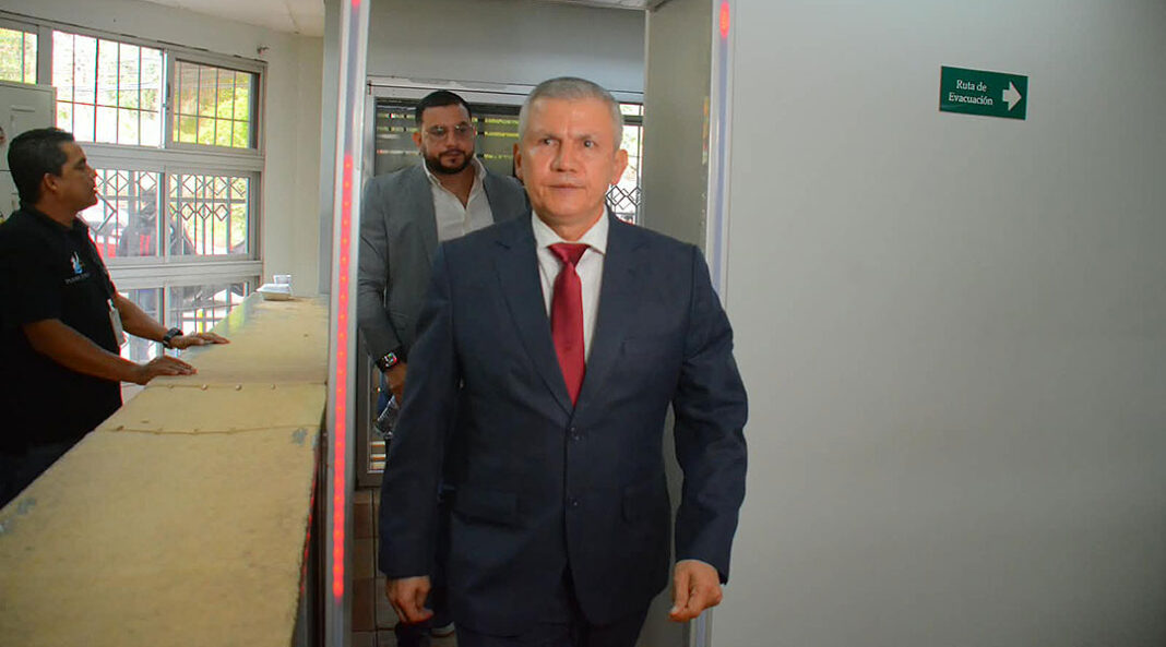 ¿Cuál fue la prueba clave en el juicio de Roosevelt Hernández que lo puso en evidencia por parte del Ministerio Público?
