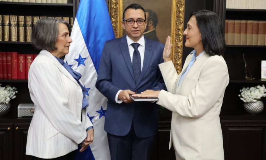 Lilia Umaña Montiel asume misión diplomática de Honduras en Ecuador