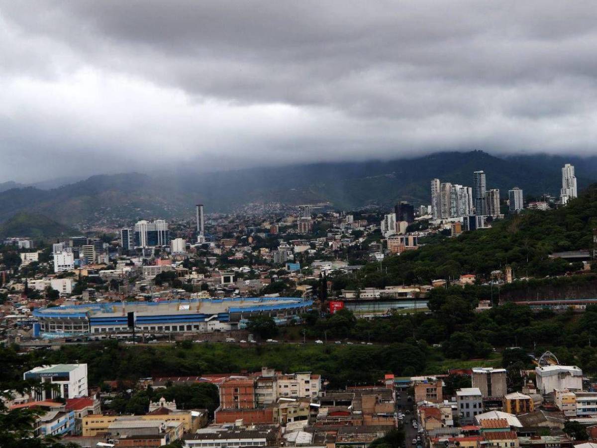 Viernes mayormente seco, pero con lluvias por la tarde en occidente y sur