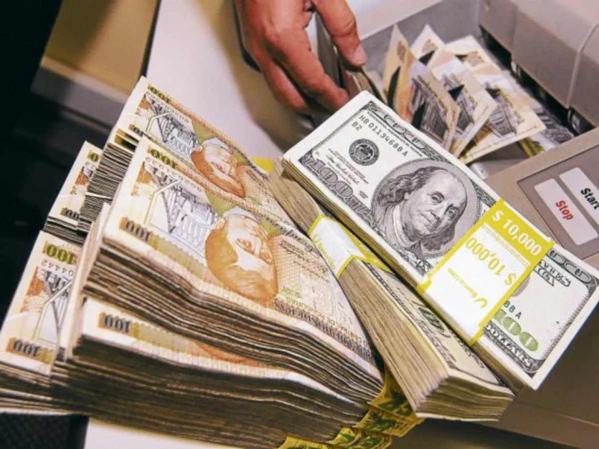 Dólar vuelve a subir y supera los L27 en Honduras este lunes