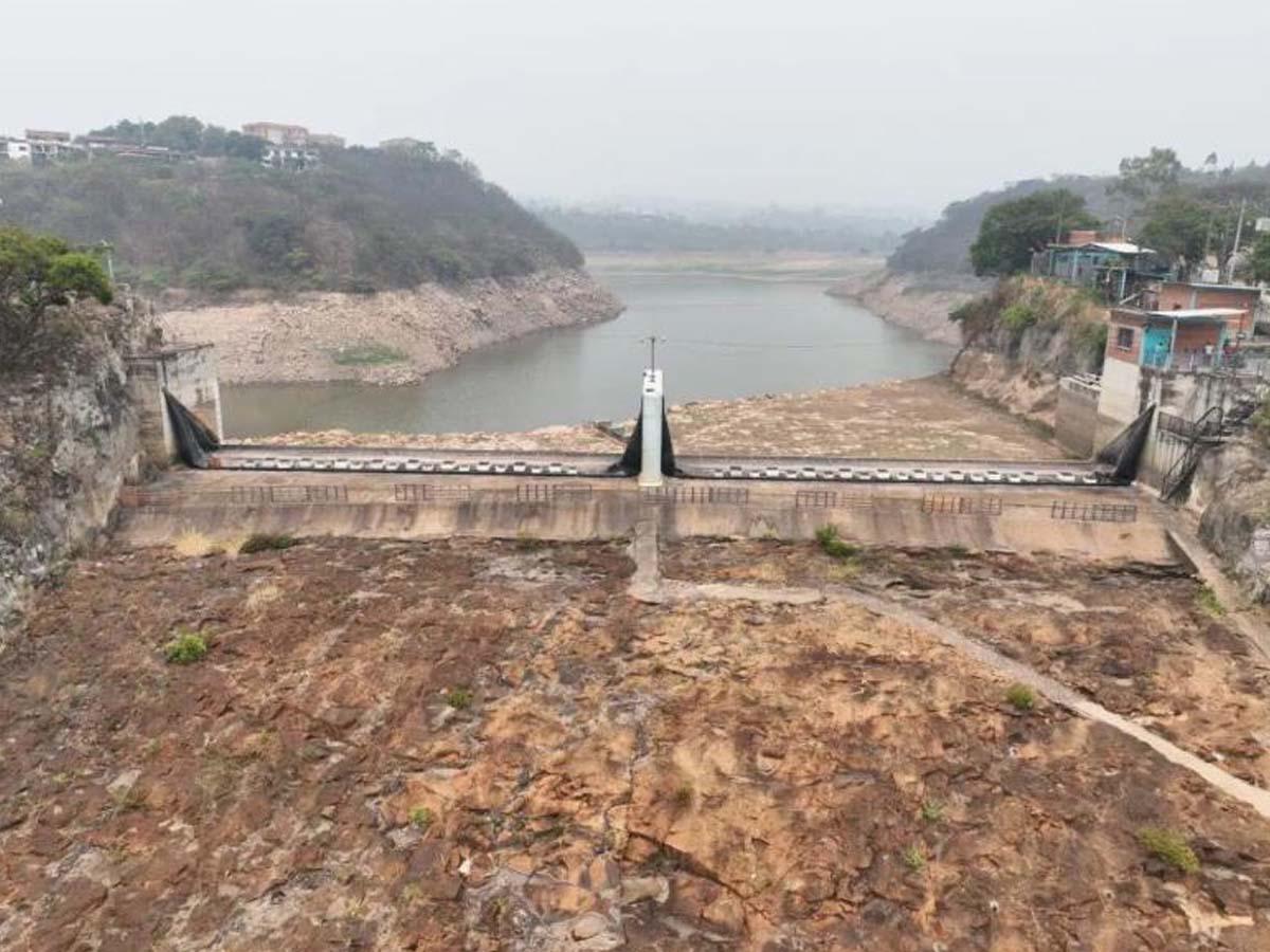 Reservas de agua se desploman: Los Laureles al 29.05 % y La Concepción al 26.40 %