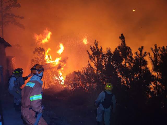 Bomberos reporta 763 incendios estructurales y advierte riesgo por escasez de agua