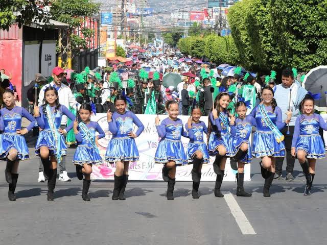 ¡Atención! Conoce las calles que estarán cerradas debido a los desfiles de escuela primaria este domingo