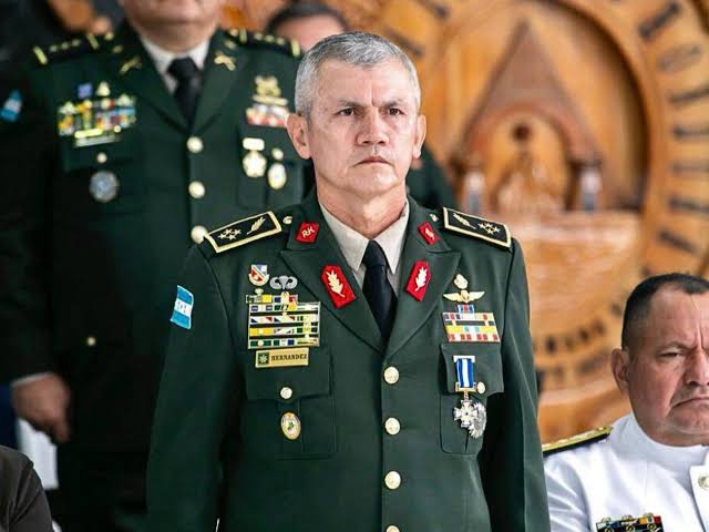 Roosevelt Hernández queda formalmente procesado por señalamientos contra periodistas