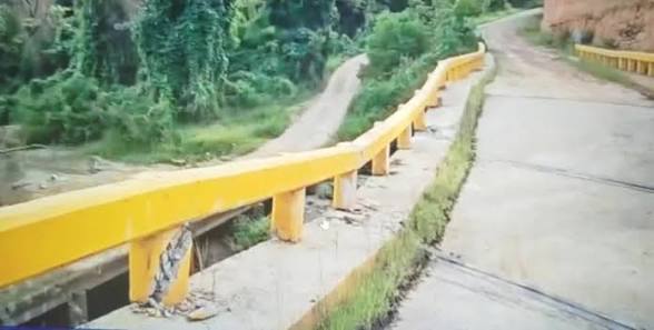 Colapsa puente construido durante administración de Xiomara Castro en Patuca