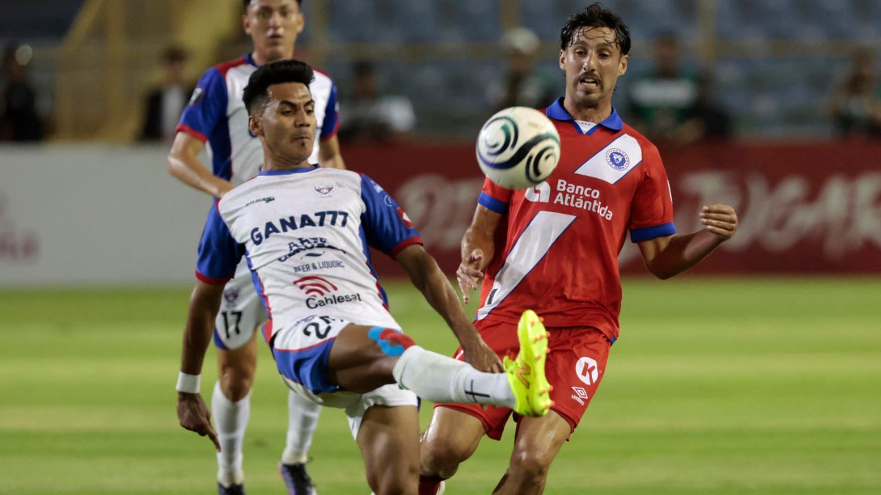 Olimpia busca sellar hoy su pase a semifinales de la Copa Centroamericana