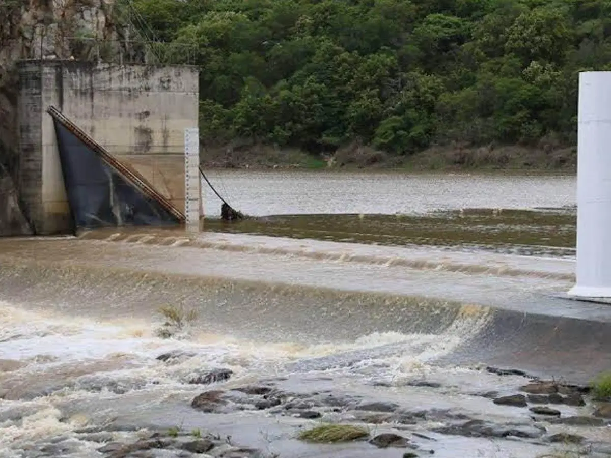 Lluvias no logran sacar a Los Laureles y La Concepción del nivel crítico