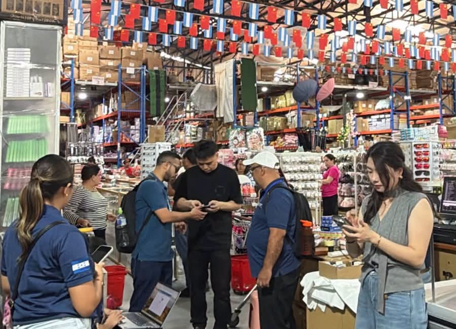 MIGRACIÓN INSPECCIONA 54 COMERCIOS Y DETECTA IRREGULARIDADES MIGRATORIAS DE CIUDADANOS CHINOS EN HONDURAS