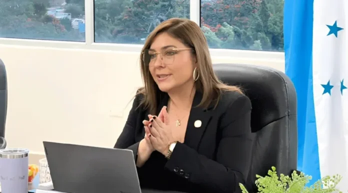 EMBAJADORA ANA PAOLA HALL DESCARTA, HASTA EL MOMENTO, HONDUREÑOS ENTRE LAS VÍCTIMAS DEL ACCIDENTE FERROVIARIO EN ESPAÑA