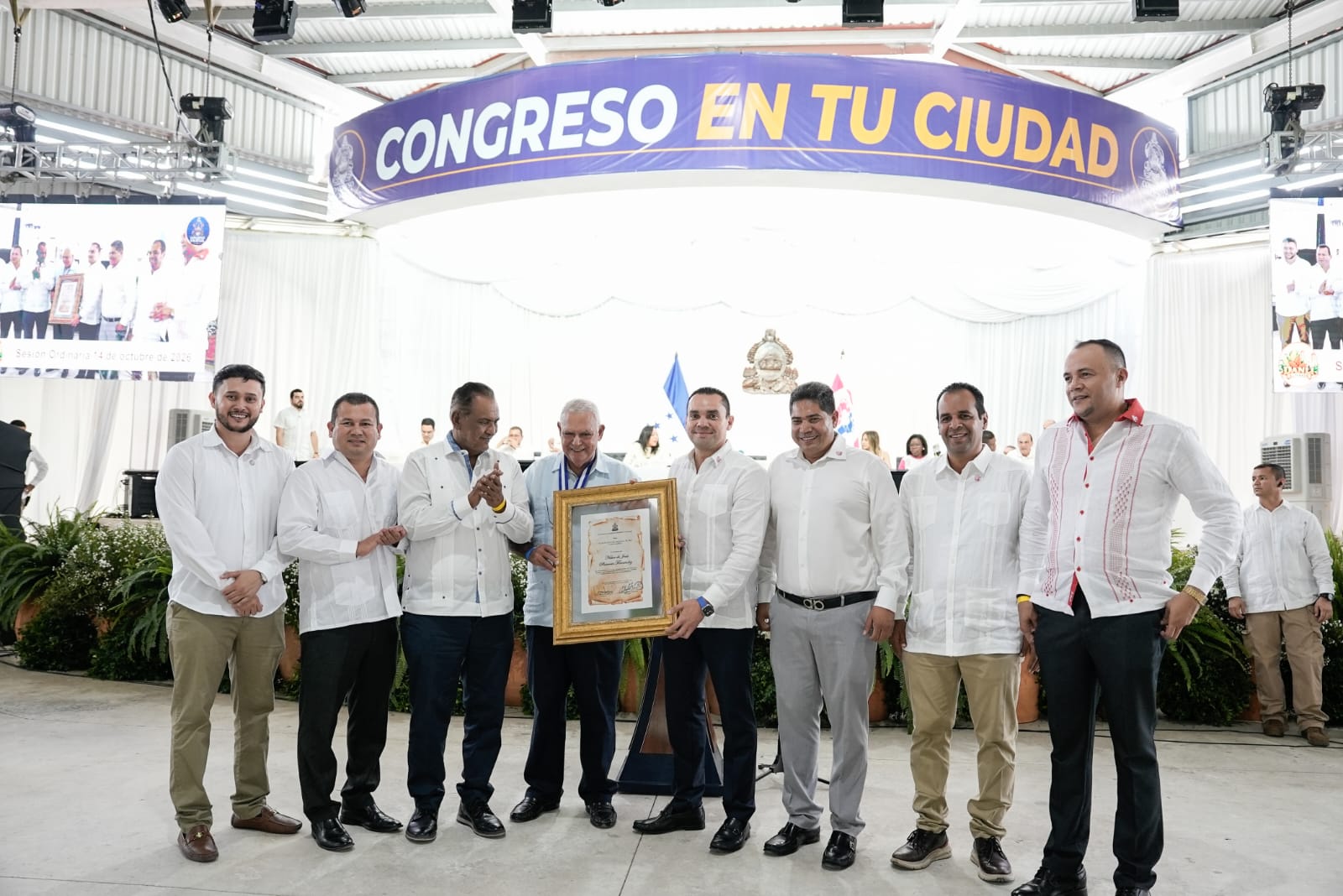 AGUA Y CAFÉ: LAS DOS PRIORIDADES APROBADAS POR EL CONGRESO EN DANLÍ