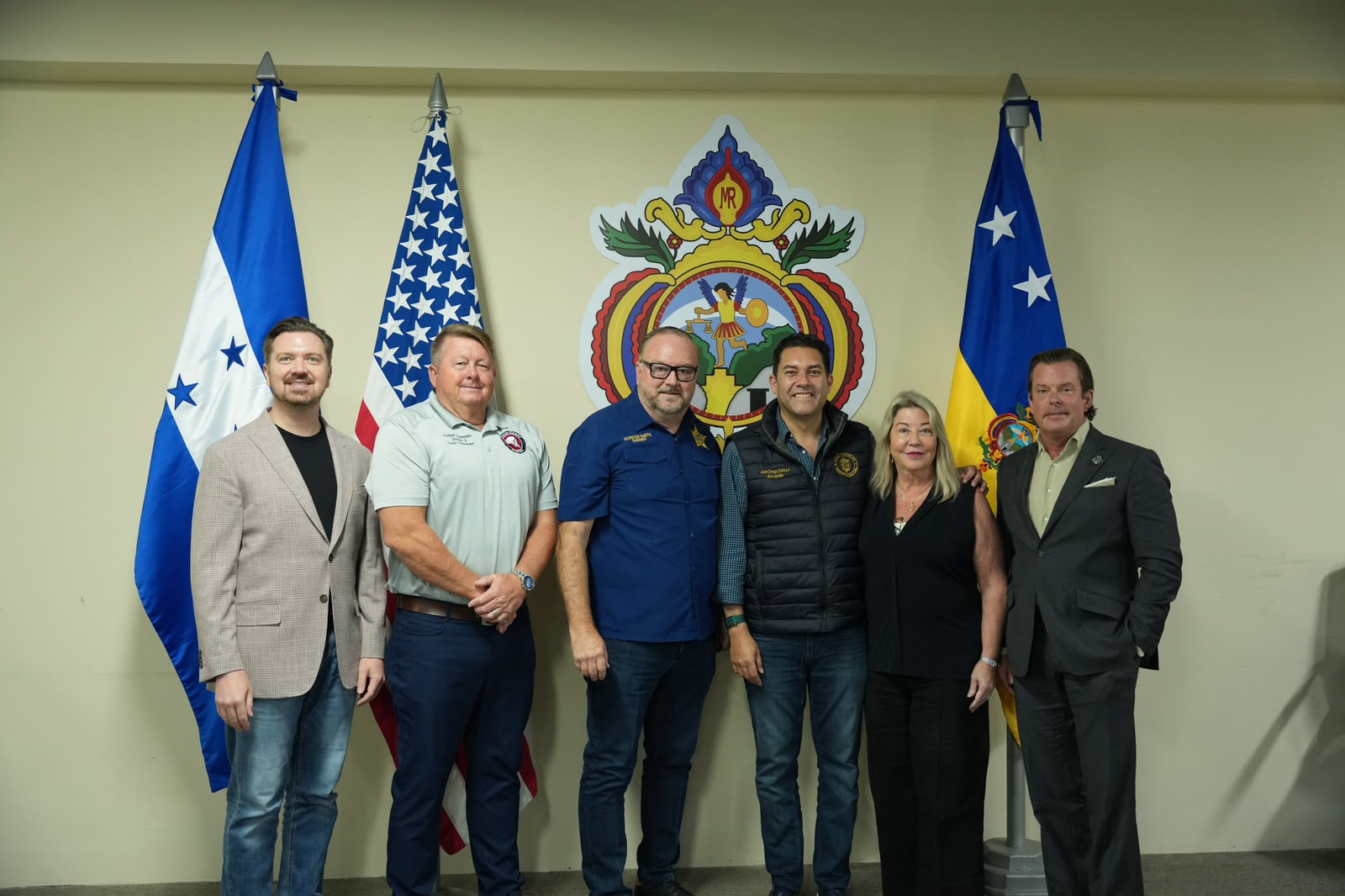 Alcalde Juan Diego Zelaya se reúne con autoridades de seguridad de Florida para fortalecer cooperación