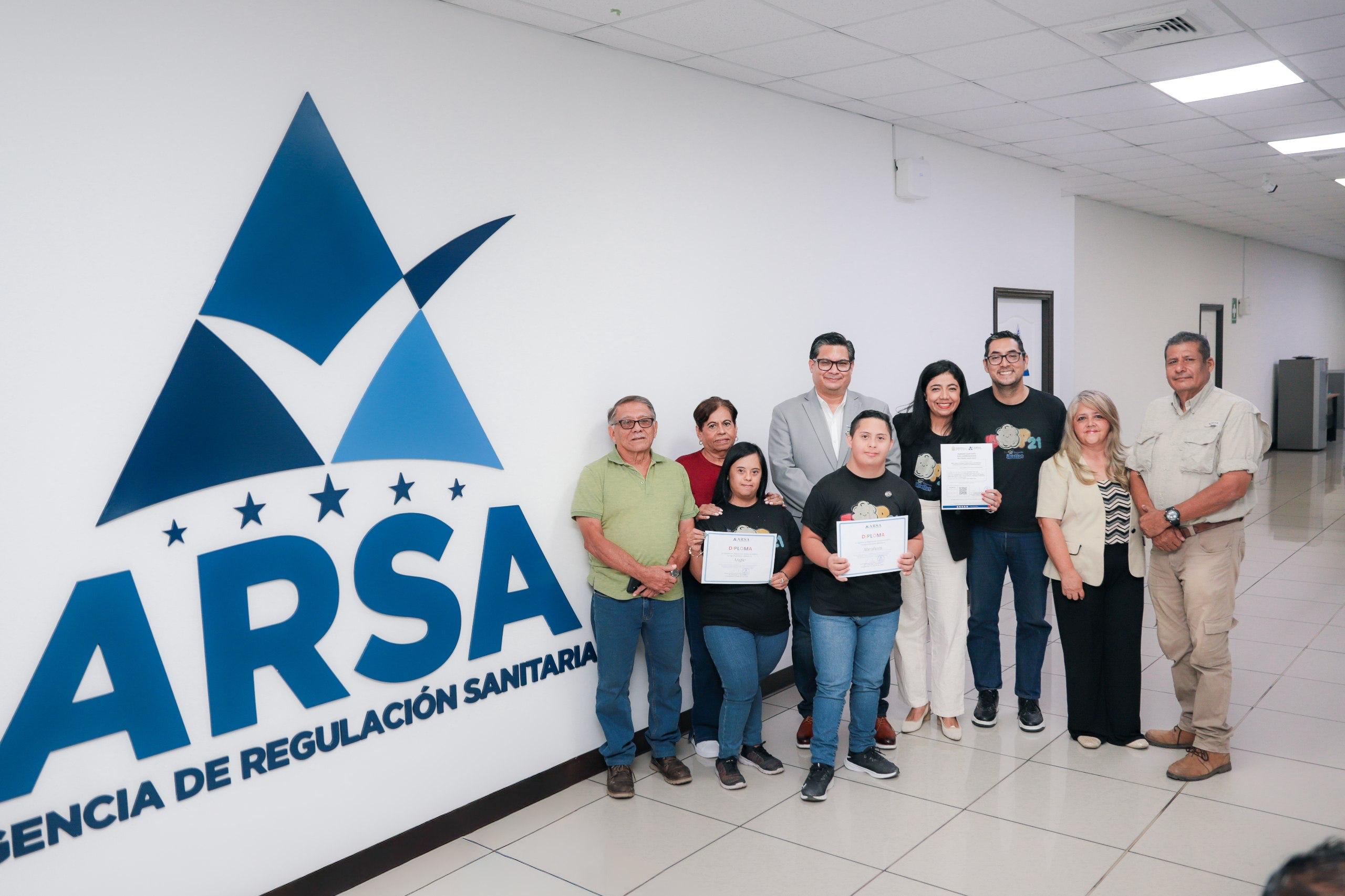 ¡DE HONDURAS PARA EL MERCADO NACIONAL! JÓVENES CON SÍNDROME DE DOWN IMPULSAN POP 21 CON RESPALDO SANITARIO DE ARSA
