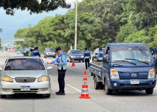 MÁS DE 3,400 CONDUCTORES SANCIONADOS DURANTE LA SEMANA MORAZÁNICA 2026