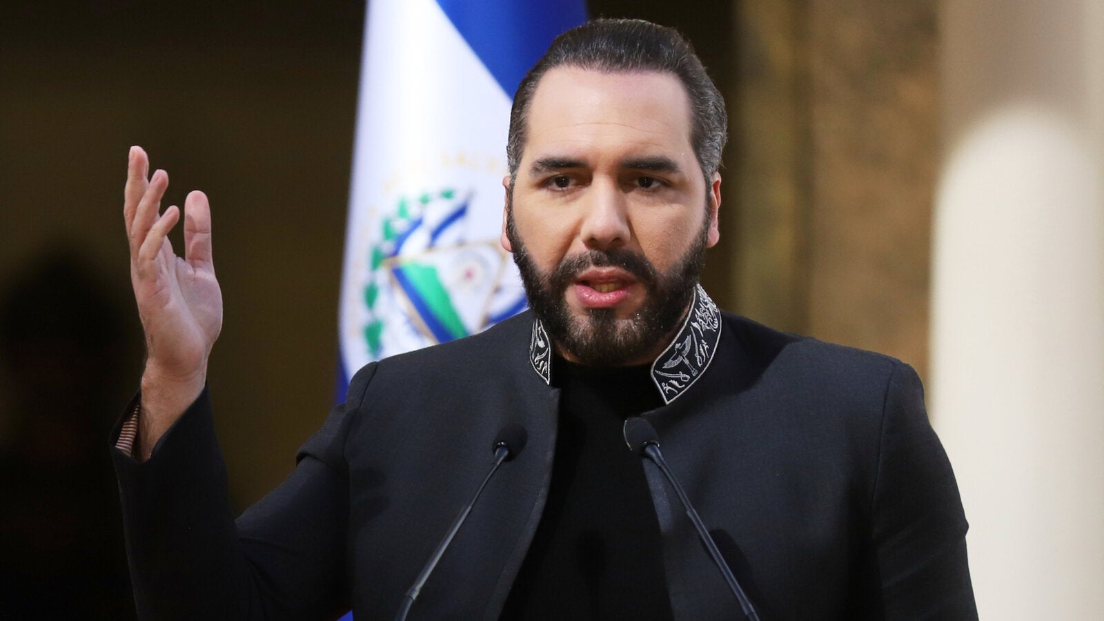 BUKELE A HAITÍ: «NO VENIMOS A INVADIRLOS, VENIMOS A LUCHAR CONTRA LOS MALVADOS»