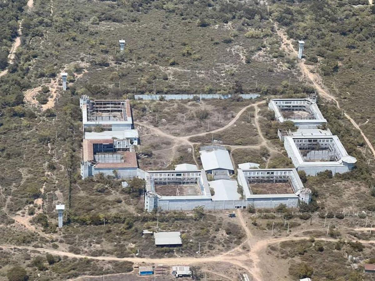 NACO PODRÍA ALBERGAR UNA CÁRCEL DE MÁXIMA SEGURIDAD INSPIRADA EN EL MODELO SALVADOREÑO