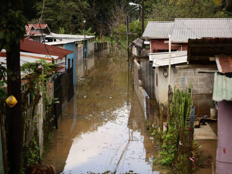 COPECO ANUNCIA MEDIDAS PARA REDUCIR RIESGOS POR EL AUMENTO DEL NIVEL DEL LAGO DE YOJOA